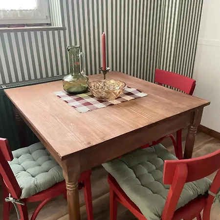 On Bergstrasse Apartment *